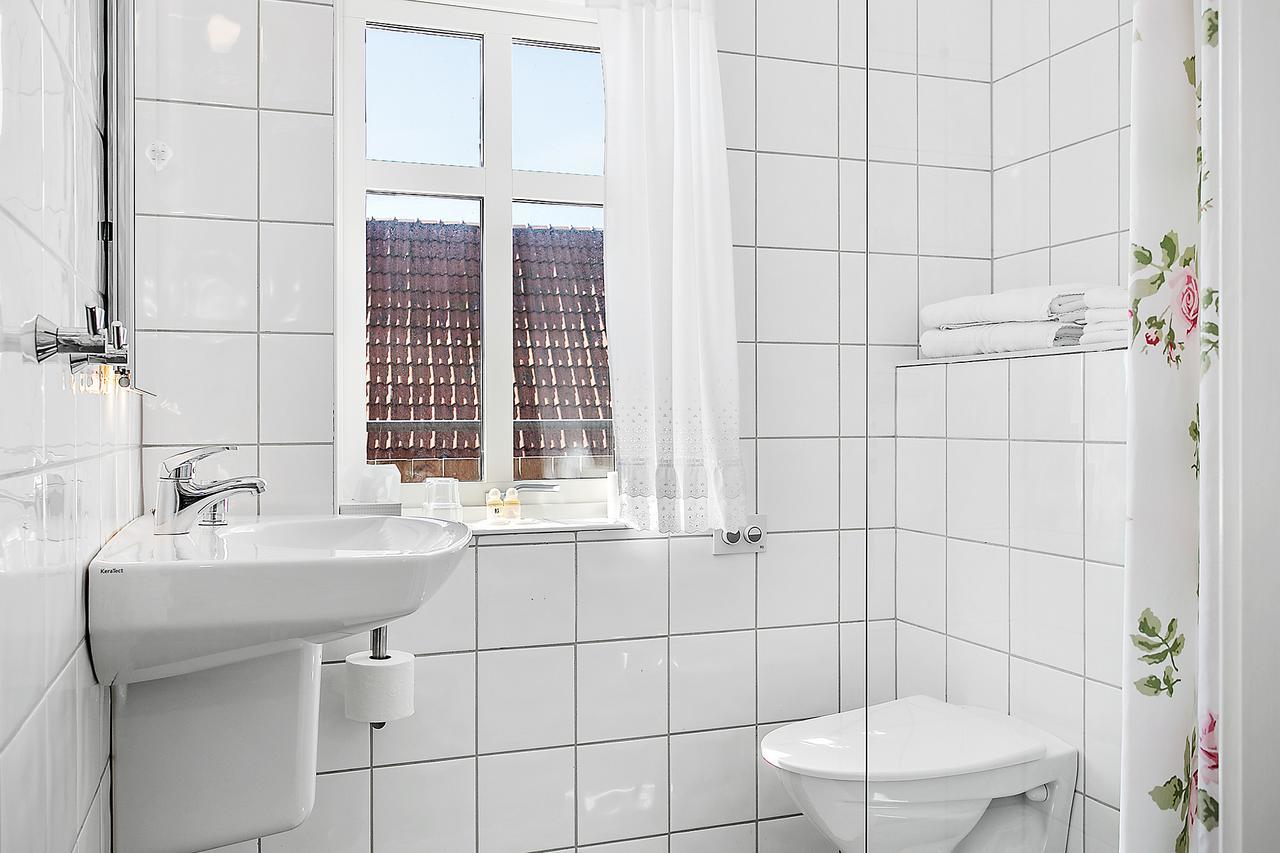 Lotshotellet Karingon Bagian luar foto